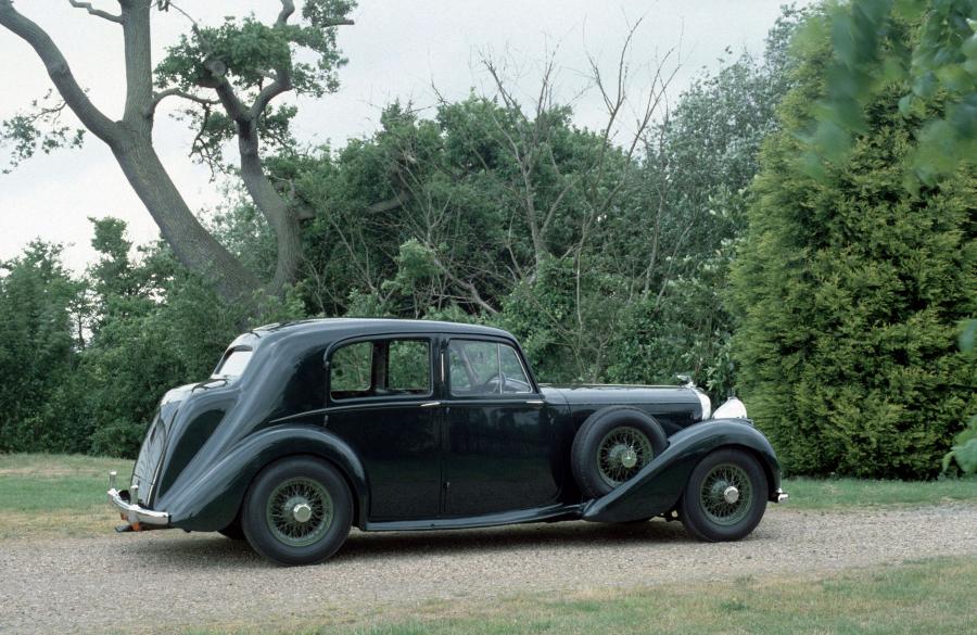  Bentley Mark V Saloon by Park Ward (B18AW) 1939 года  (фото 6 из 7)